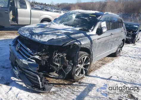 2024 Volkswagen Tiguan 2.0T Sel R-Line из США, поврежденный, VIN 3VV4B7AX6RM072185